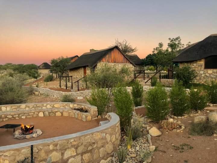 Kapika Waterfall Lodge Epupa Kültér fotó