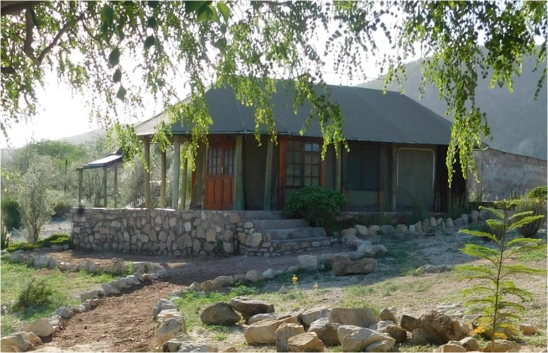 Kapika Waterfall Lodge Epupa Kültér fotó