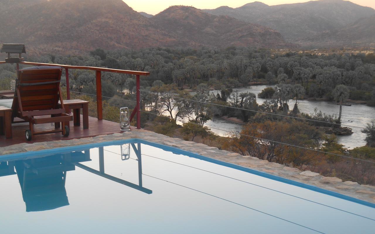 Kapika Waterfall Lodge Epupa Kültér fotó