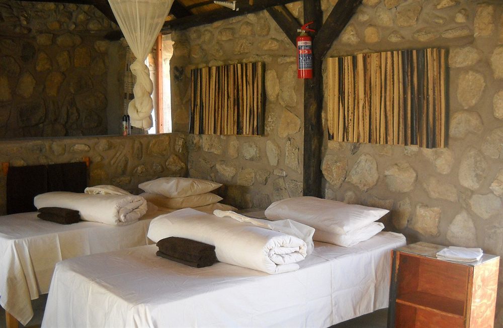 Kapika Waterfall Lodge Epupa Kültér fotó